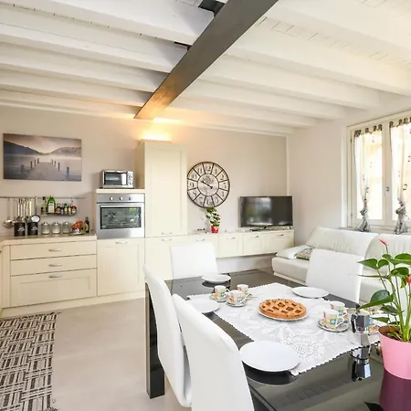 Holiday home My Family Deluxe Sirmione
